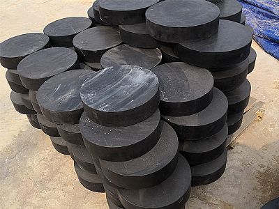 武平县板式橡胶支座由若干层橡胶片与薄钢板经加压硫化